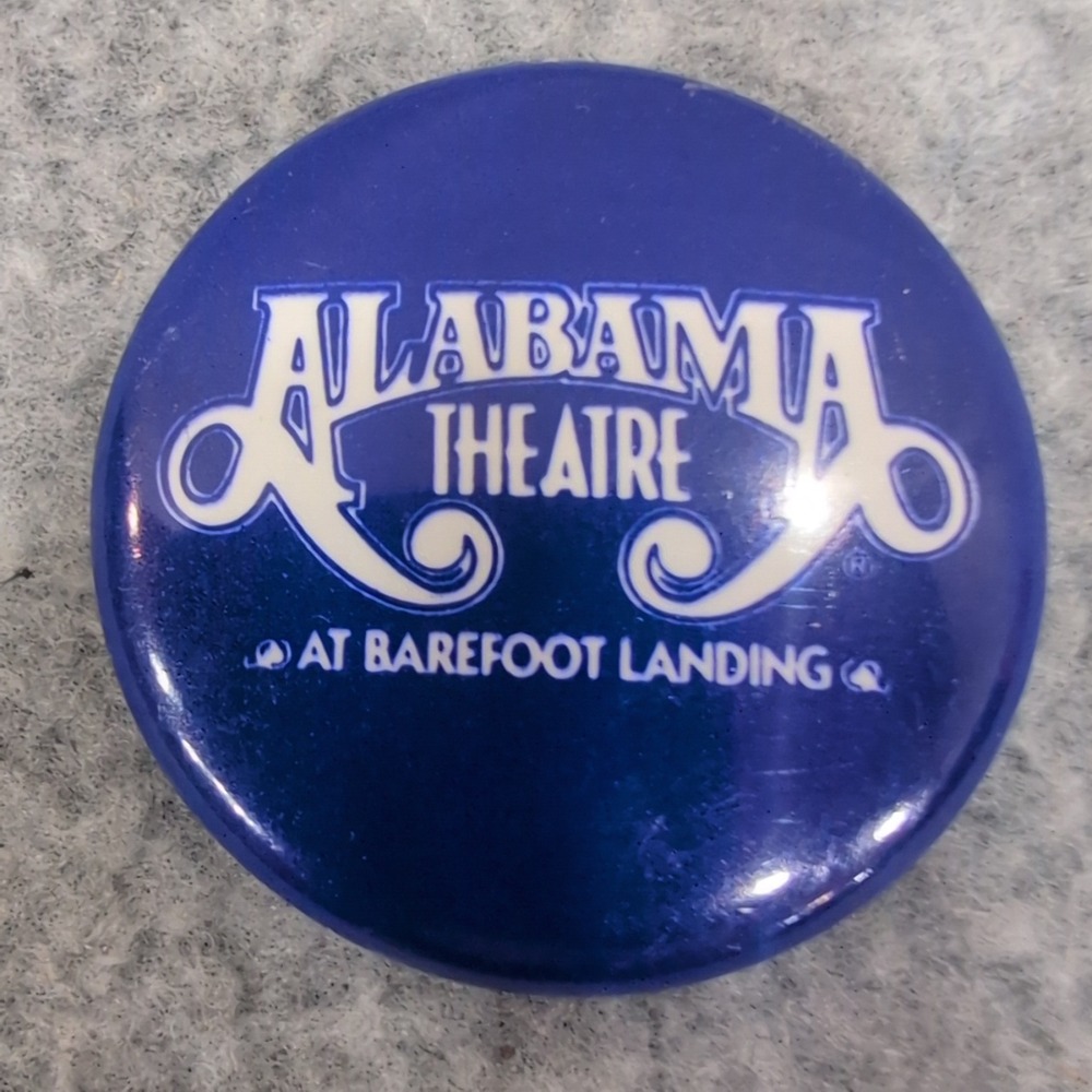 Alabama Theatre Barefoot Landing Souvenir Pin Button Collectible - Picture 1 of 2